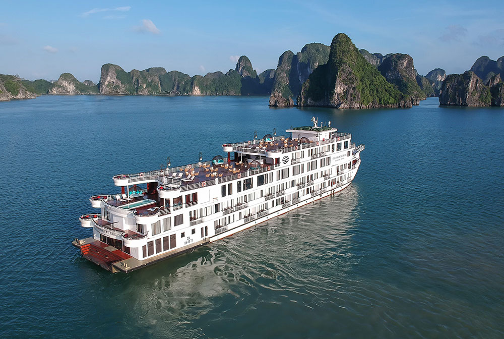 ambassador-cruise-over-view-01.jpg
